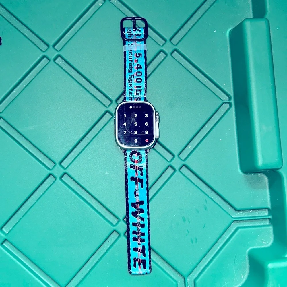 OFF-WHITE apple watch band
